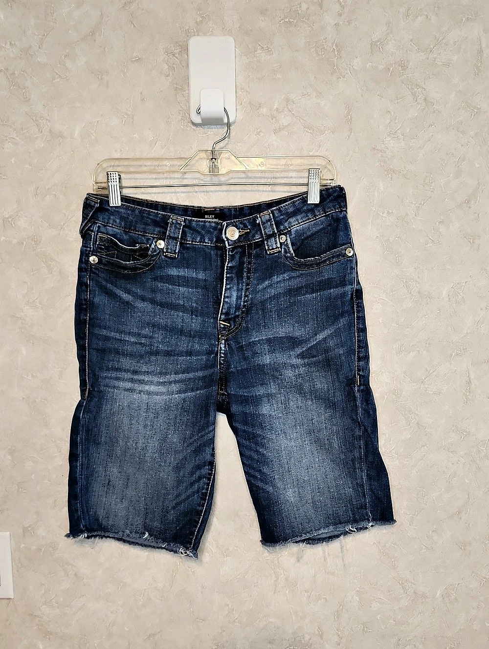 True Religion Riley Knee Length Short Denim Knee-Length Jean Shorts Size 30